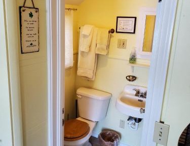 One-Bedroom Cottage