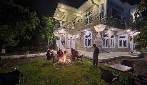 King Room with Mountain View