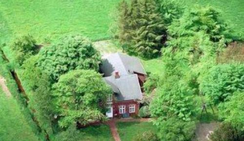 Five-Bedroom House