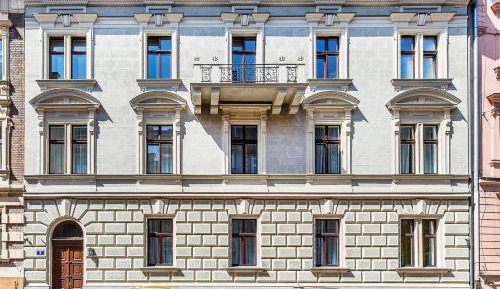 Apartment with King or Twin