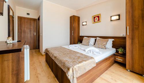 Double Room with Lake View