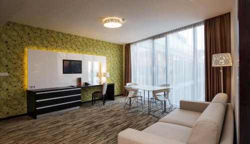 Two-Bedroom Suite