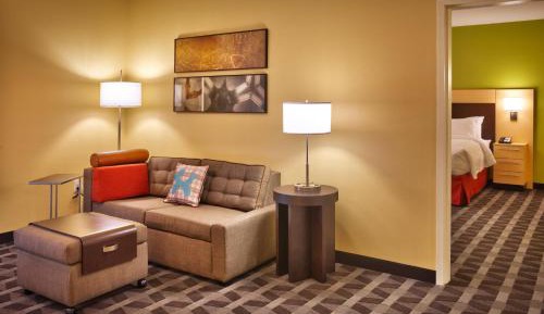 One-Bedroom King Suite