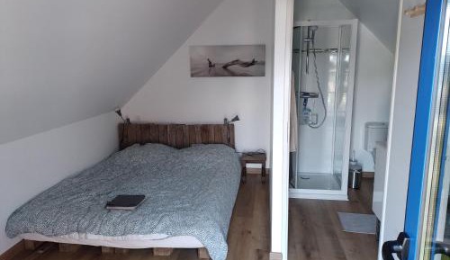 Double Room with Private Bathroom