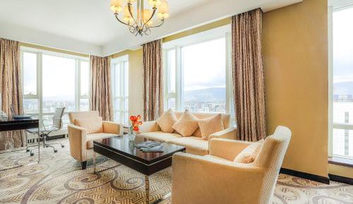 Club Suites Rooms