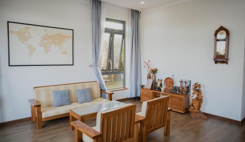 Queen Room with Garden View