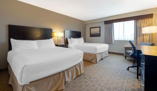 Queen Room with Two Queen Beds - Non-Smoking