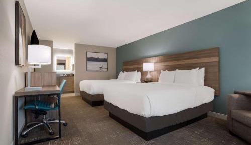Queen Room with Two Queen Beds - Non-Smoking