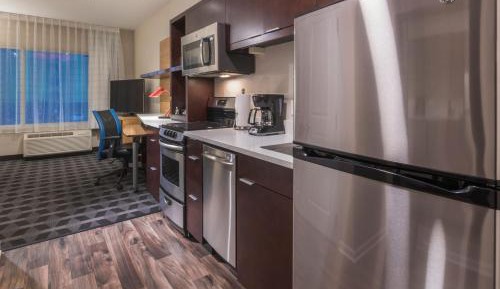1 Bedroom Suite, Queen, Sofa bed, City view