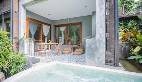 Pool Suite