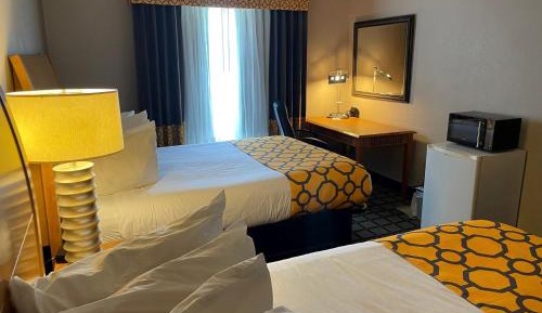 Queen Room with Two Queen Beds - Non-Smoking