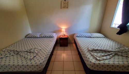 Quadruple Room with Private Bathroom