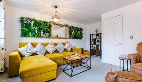 Three-Bedroom Holiday Home 