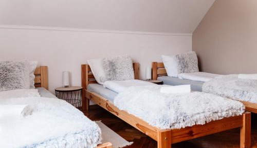 Triple Room with Private Bathroom