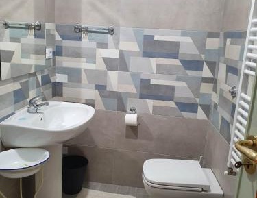 Economy Triple Room