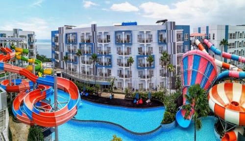 Superior Double or Twin Room with Pool View