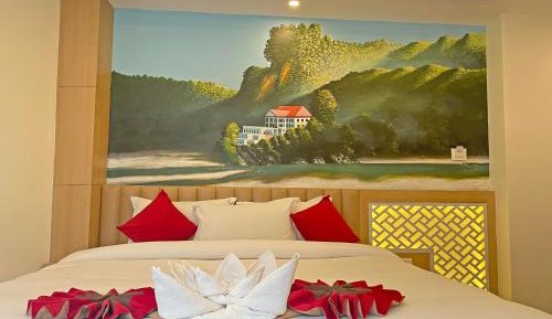 Deluxe Double Room (2 Adults + 1 Child)