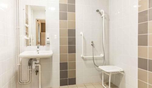 Quadruple Room with Private Bathroom