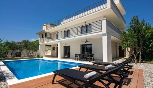 Villa with Private Pool