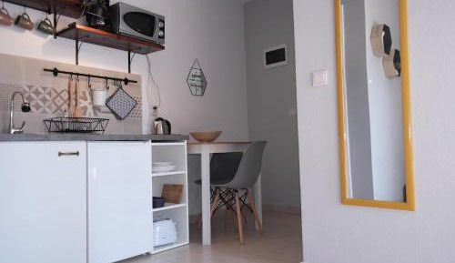 Studio Apartment