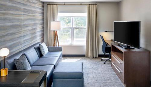 Two-Bedroom Suite