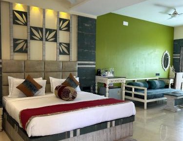 King Room with Balcony