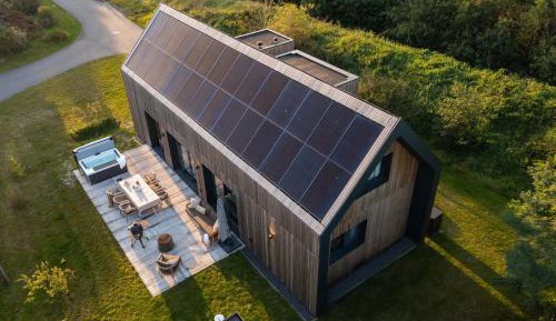 Three-Bedroom Villa with Sauna & Jacuzzi