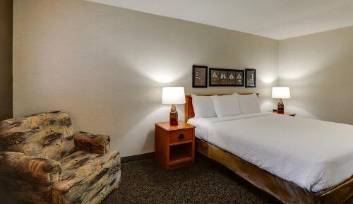 Deluxe King Room