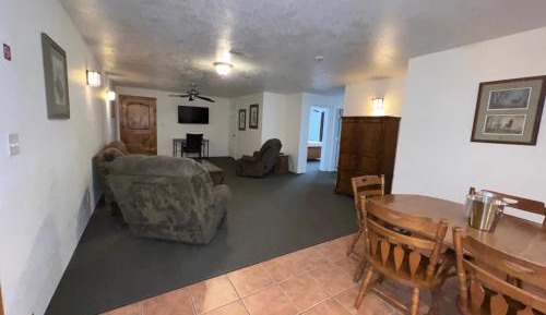 Deluxe Family Suite