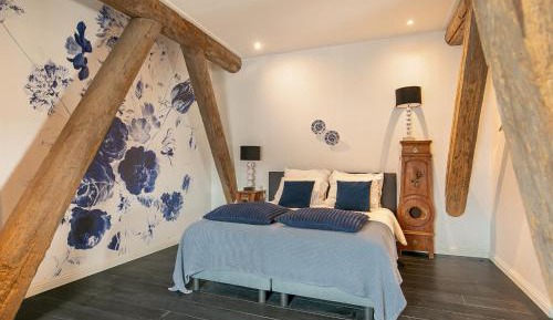 Deluxe Double Room (2 Adults + 1 Child)
