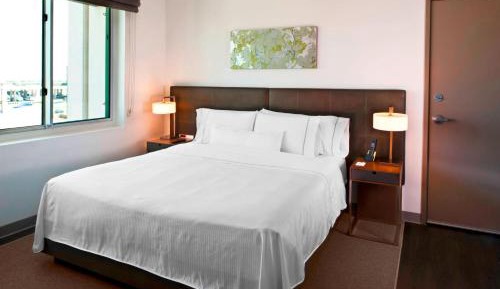 Guest Room, 1 King