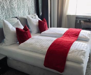 Large Double Room