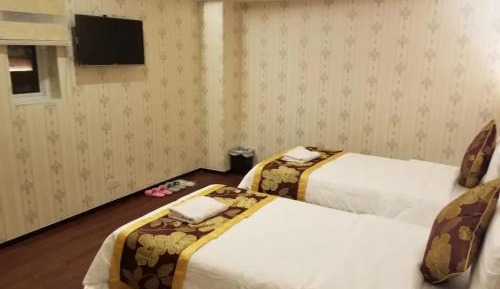 Large Twin Room