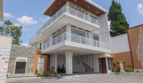 Three-Bedroom Villa