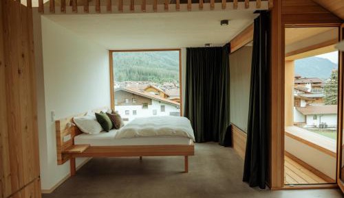 Double Room with Mountain View