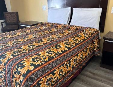 Deluxe Single Room