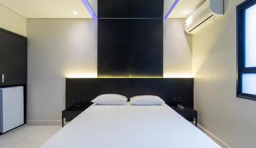 Studio with Spa Bath