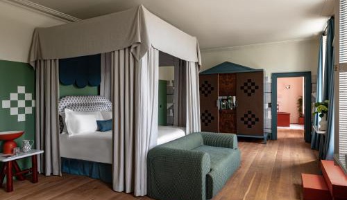 St Mary Suite