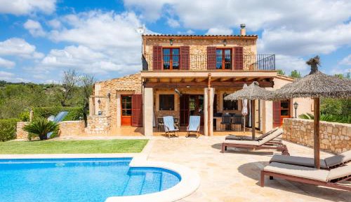 Villa with Garden View