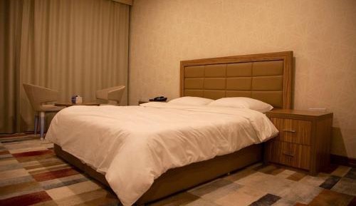 Single Room with Private Bathroom