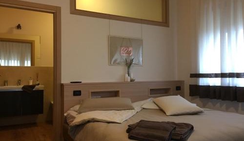 Double or Twin Room with Private Bathroom