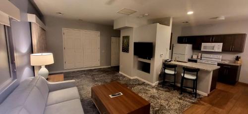 Studio with Murphy Bed (2 Adults)