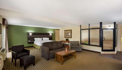 King Suite with Sofa Bed