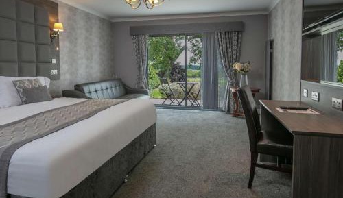 Superior Twin Room - Non-Smoking