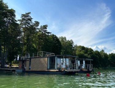 Bungalow - Water Front 