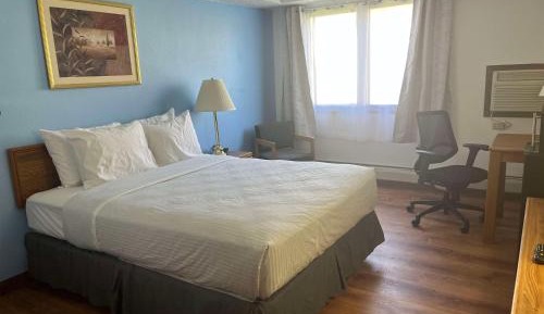 Queen Room - Non-Smoking