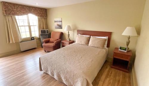 Queen Room