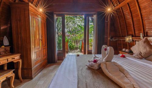 Deluxe Bungalow with Garden View