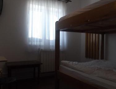 Quadruple Room with Private Bathroom