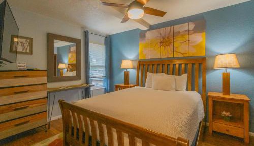Deluxe Queen Suite